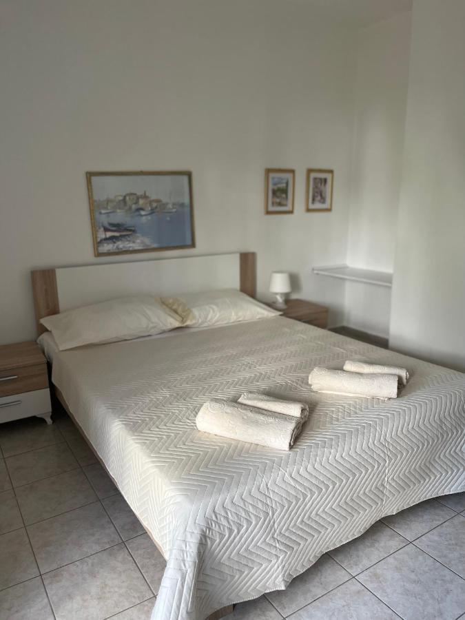 Apartments And Rooms Markovski Palit المظهر الخارجي الصورة