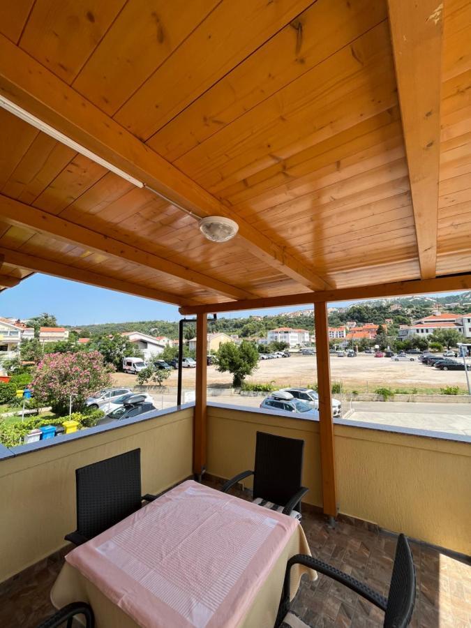 Apartments And Rooms Markovski Palit المظهر الخارجي الصورة