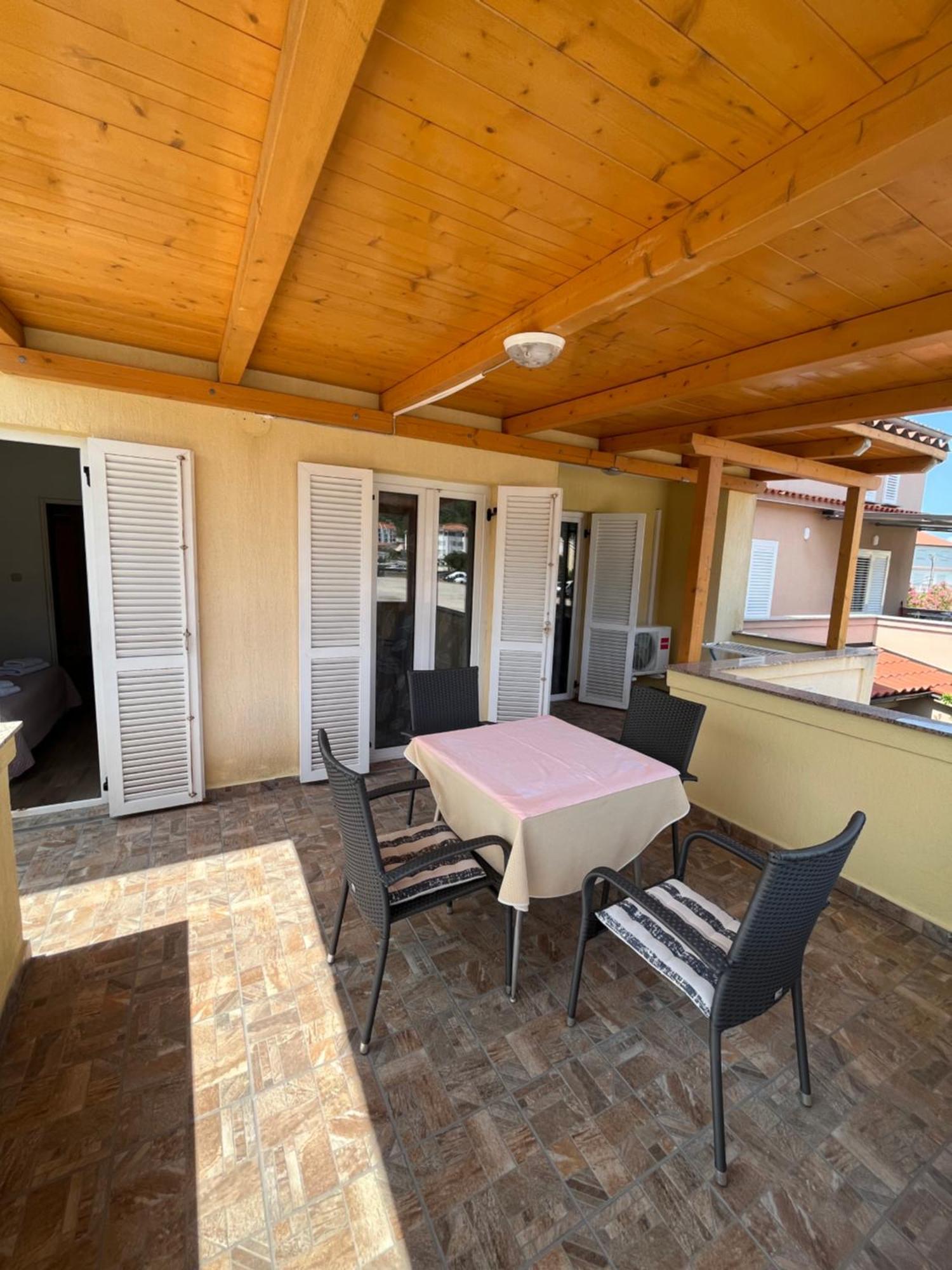 Apartments And Rooms Markovski Palit المظهر الخارجي الصورة
